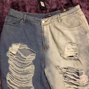 Fashion Nova Distressed Jeans 2X NWT